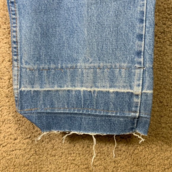 Vintage LEVI’S Mens Jeans Sz 36x36 Straight Leg 505 Red Tab Faded Blue Denim - Picture 9 of 12